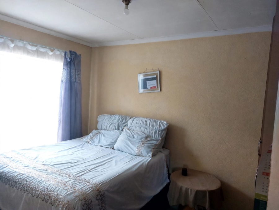 2 Bedroom Property for Sale in Tlhabane West North West
